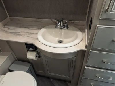 2023 Fleetwood BOUNDER — photo 17 view