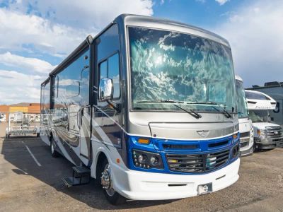 2023 Fleetwood BOUNDER — front three-quarter view