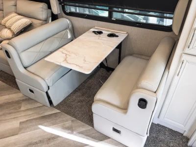 2023 Fleetwood BOUNDER — photo 7 view