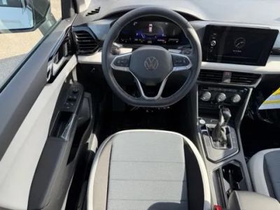 2026 Volkswagen Taos — photo 11 view