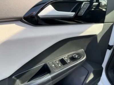 2026 Volkswagen Taos — photo 13 view
