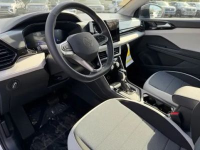 2026 Volkswagen Taos — photo 16 view