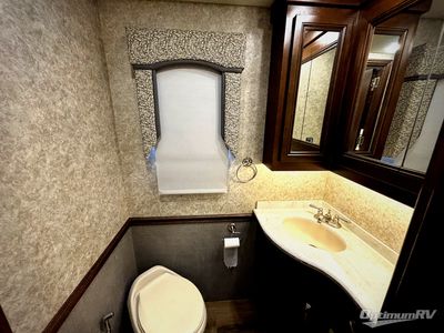 2017 Entegra Coach Insignia - Photo 16