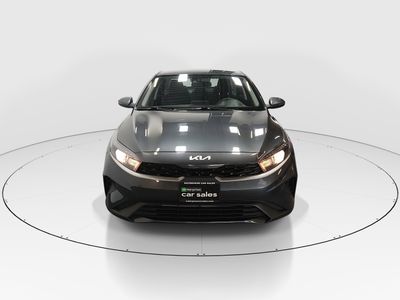 2023 Kia Forte - Photo 2