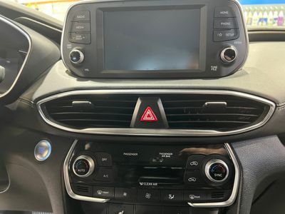 2019 Hyundai Santa Fe — photo 11 view