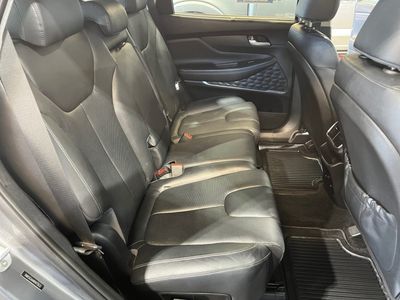 2019 Hyundai Santa Fe — photo 14 view