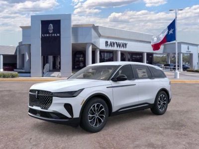 2026 Lincoln Nautilus Premiere in White Platinum Clearcoat Metallic — front three-quarter view