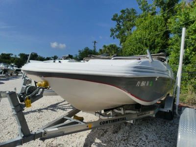 2012 Hurricane Sundeck 188 — rear three-quarter view