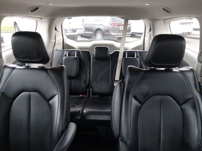 2023 Chrysler Pacifica - Photo 17