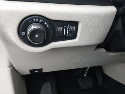 2023 Chrysler Pacifica - Photo 13