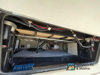 2016 Keystone RV Cougar - Photo 32