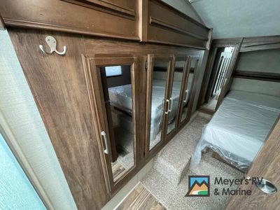 2016 Keystone RV Cougar - Photo 25
