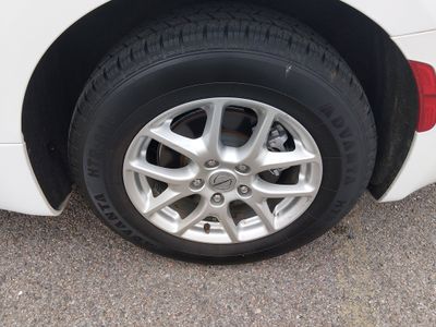 2023 Chrysler Pacifica — photo 10 view