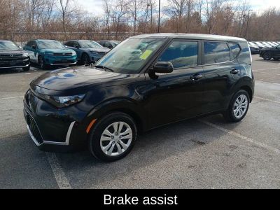 2023 Kia Soul LX - Photo 9