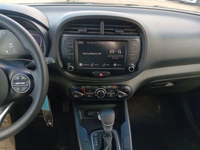 2023 Kia Soul LX - Photo 19
