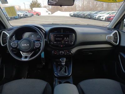 2023 Kia Soul LX - Photo 16