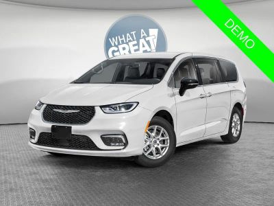2026 Chrysler Pacifica PACIFICA SELECT AWD in Bright White Clear-Coat Exterior Paint — front three-quarter view