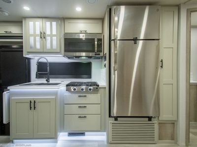 2026 Dynamax Corp Isata 5 Series - Photo 10