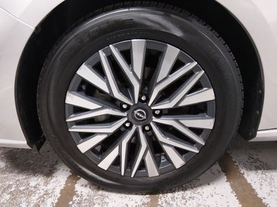 2024 Nissan Altima — photo 10 view