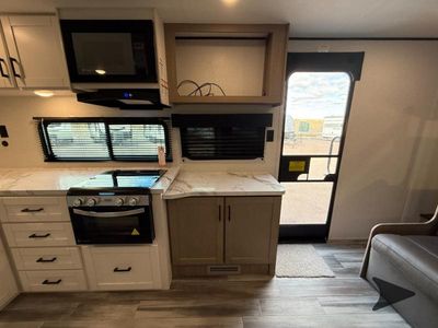 2026 Jayco Jay Flight SLX - Photo 13