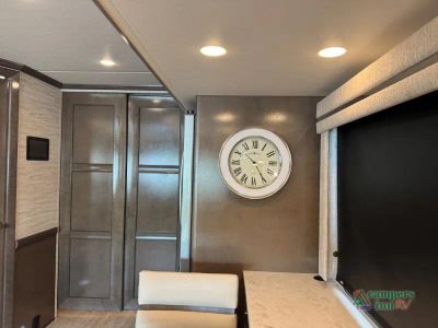 2025 Newmar Ventana — photo 48 view