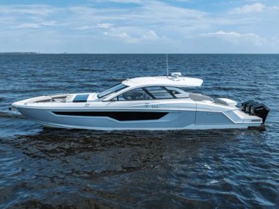 2025 Cruisers Yachts 50 GLS - Photo 14