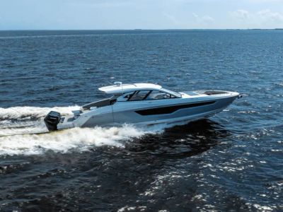 2025 Cruisers Yachts 50 GLS - Photo 13