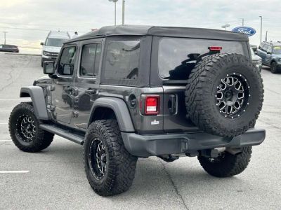 2020 Jeep Wrangler - Photo 4
