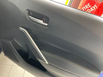 2023 Toyota Corolla Cross — photo 11 view