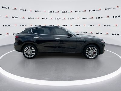 2022 Maserati Levante - Photo 9