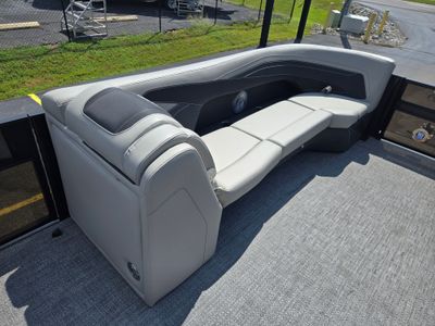2026 Barletta Cabrio C24Q - Photo 2