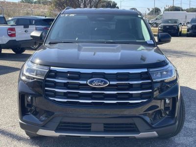 2026 Ford Explorer — photo 8 view