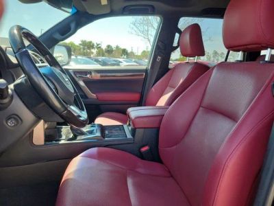 2021 Lexus GX — photo 16 view