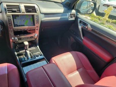 2021 Lexus GX — photo 14 view