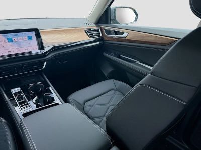 2026 Volkswagen Atlas — photo 18 view
