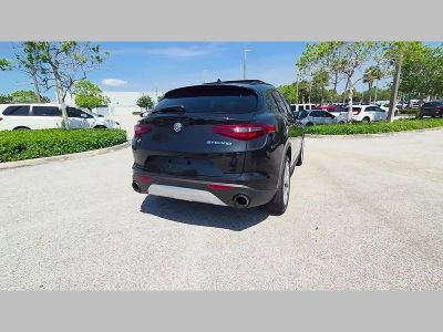 2019 Alfa Romeo Stelvio — photo 38 view