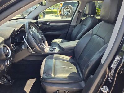 2019 Alfa Romeo Stelvio — photo 11 view