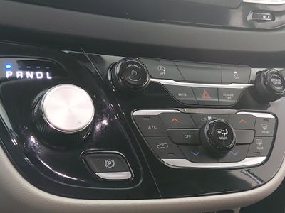 2023 Chrysler Voyager - Photo 20