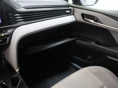 2025 Toyota Camry FWD - Photo 22