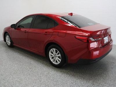 2025 Toyota Camry FWD - Photo 9