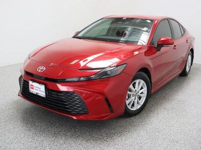 2025 Toyota Camry FWD - Photo 2