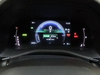 2025 Toyota Camry FWD - Photo 38