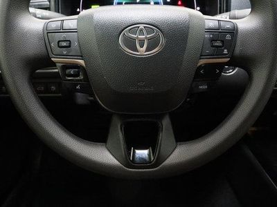 2025 Toyota Camry FWD - Photo 23