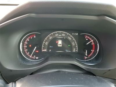 2025 Toyota RAV4 - Photo 16