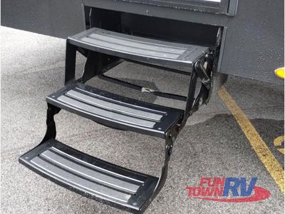 2025 Keystone RV Fuzion Impact Edition - Photo 12
