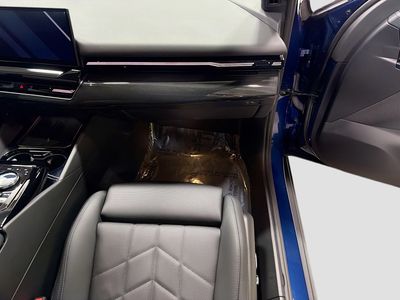 2026 BMW 5 Series - Photo 17