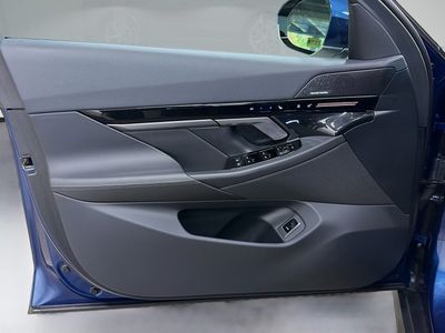 2026 BMW 5 Series - Photo 21