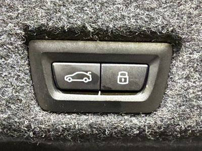 2026 BMW 5 Series - Photo 12