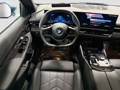 2026 BMW 5 Series - Photo 16