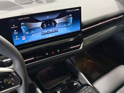 2026 BMW 5 Series - Photo 27